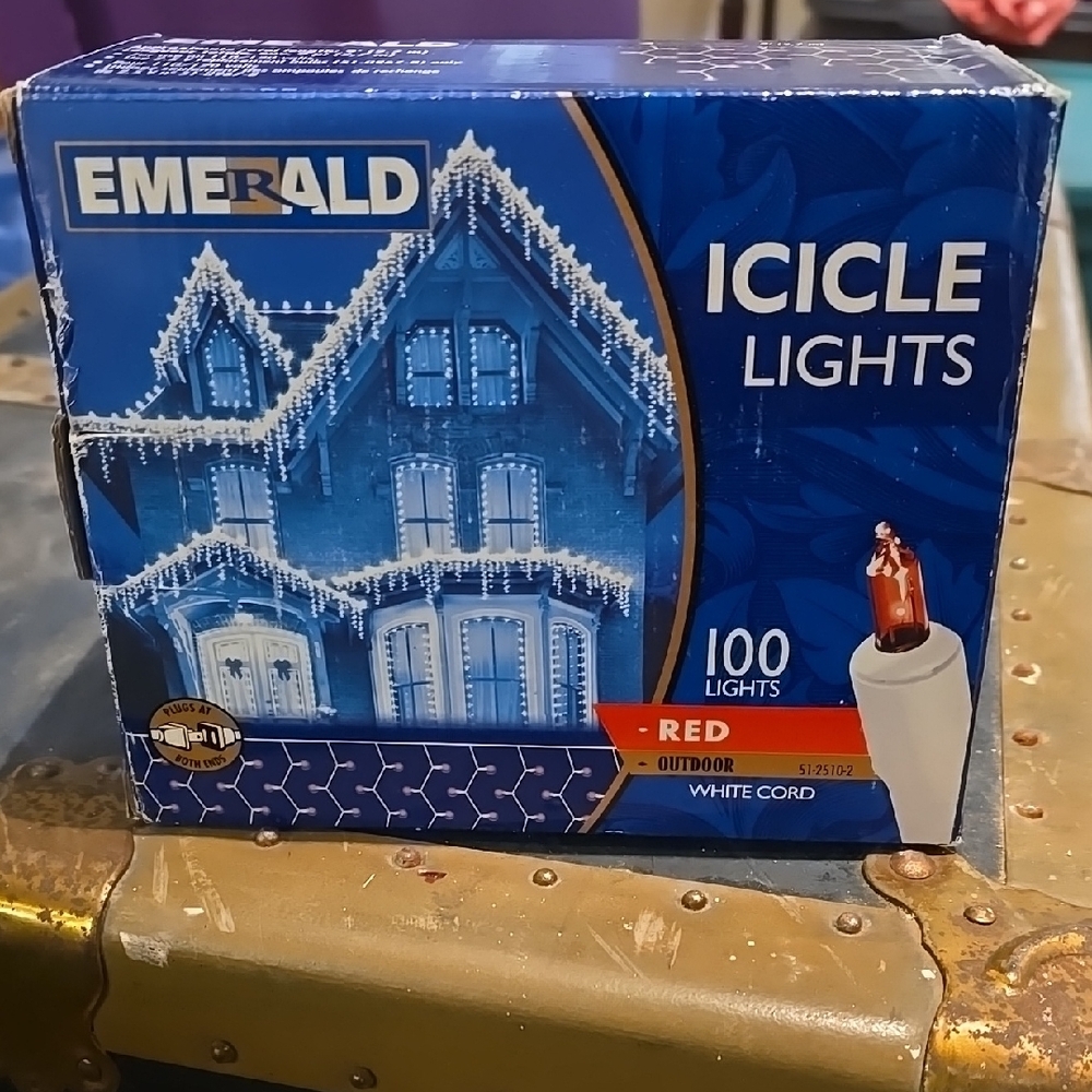Never Opened! Emerald Red Icicle Lights
